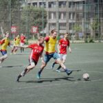 5 pomysłów na wygodny strój na WF dla licealisty
