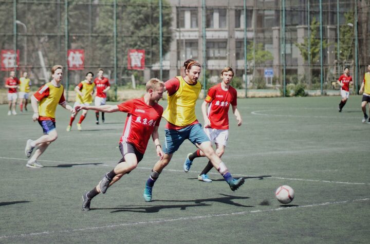 5 pomysłów na wygodny strój na WF dla licealisty